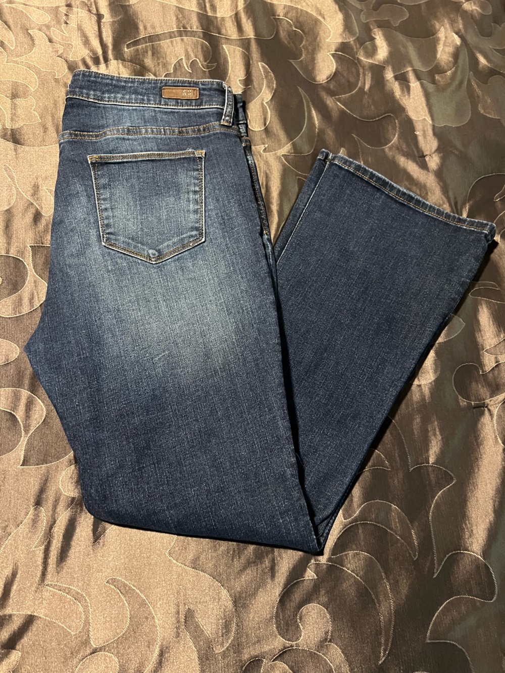 Kut from the Kloth Women's Mid Rise Bootcut Jeans Stretch Medium Blue Wash 14 P